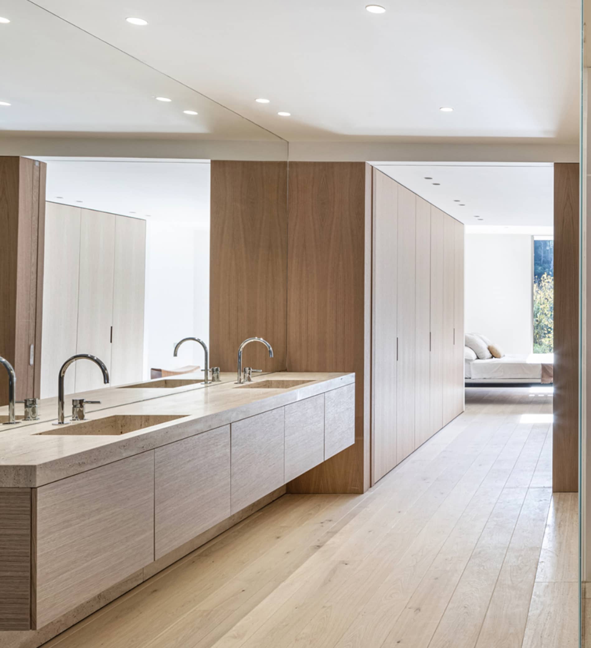 Planks: versatility and natural grandeur