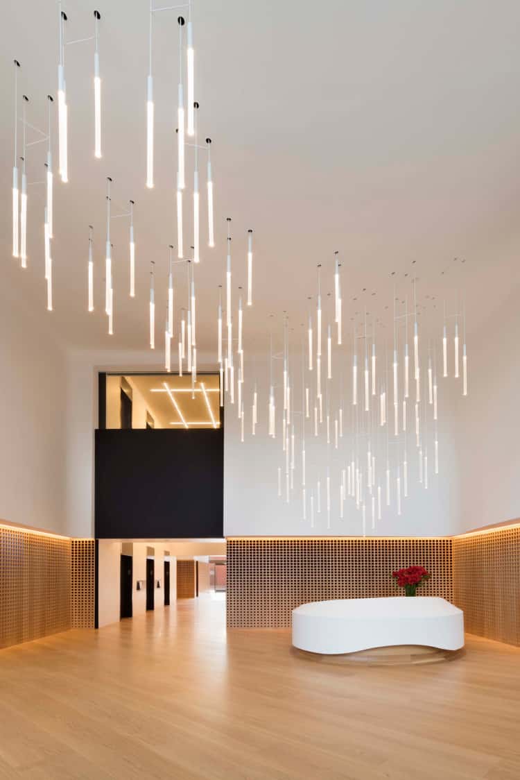 Natural warmth in the spaces of 10900 Wilshire