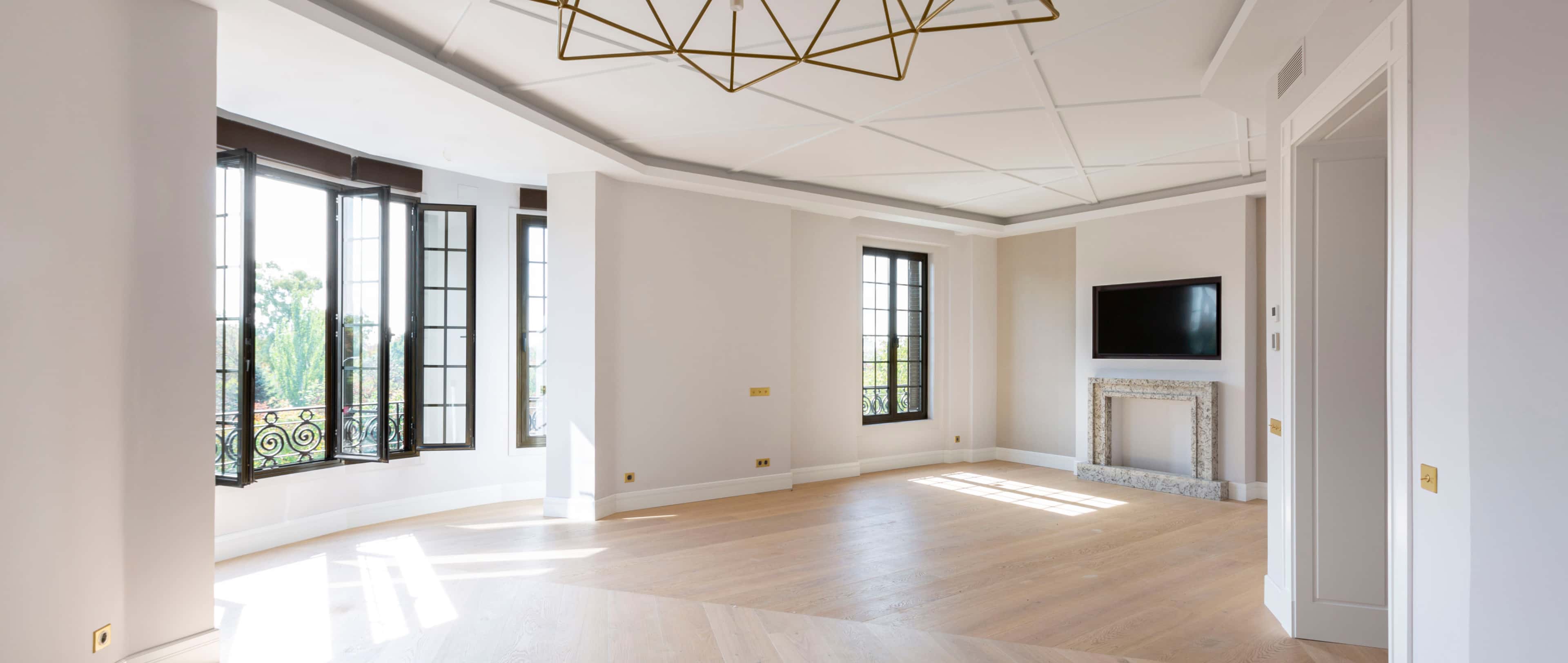 Alcalá 74: Modern Renovation in a Historic Building