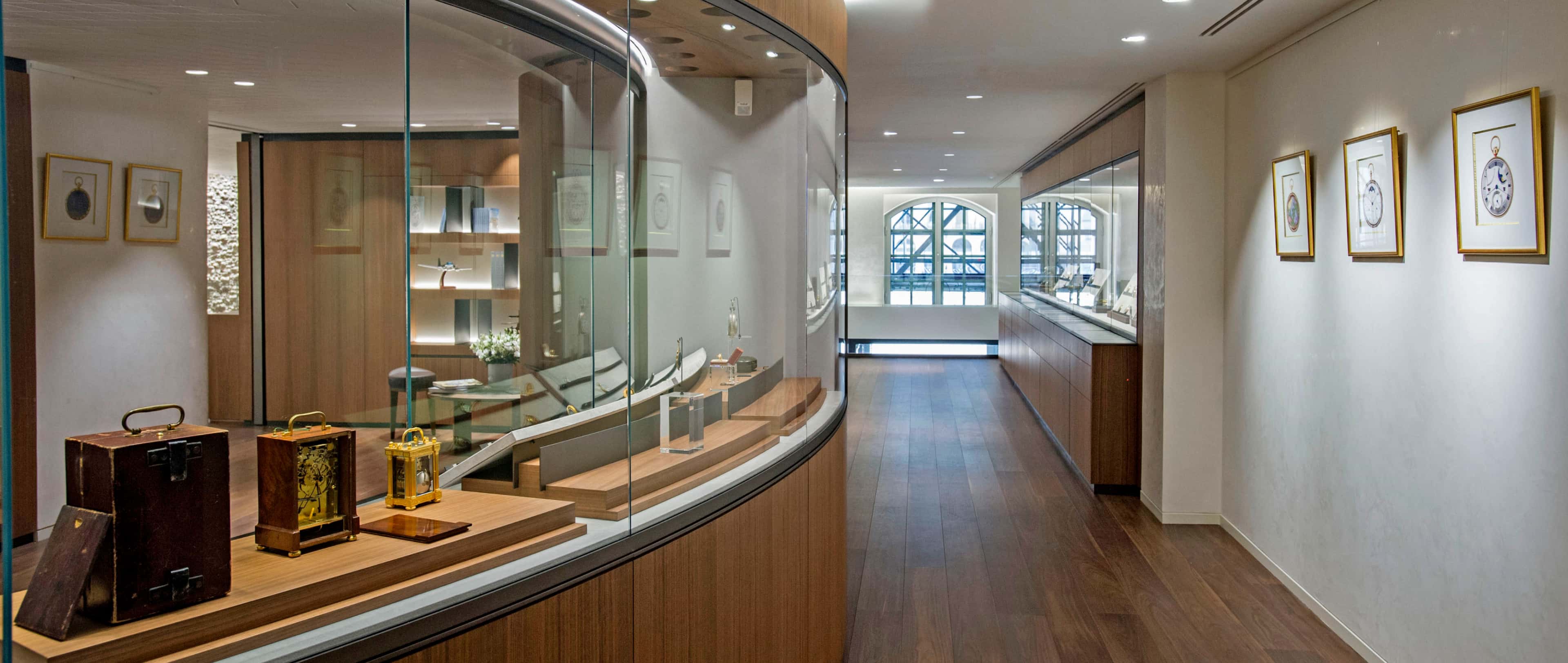 Breguet Boutique: timeless elegance in its Place Vendôme space.