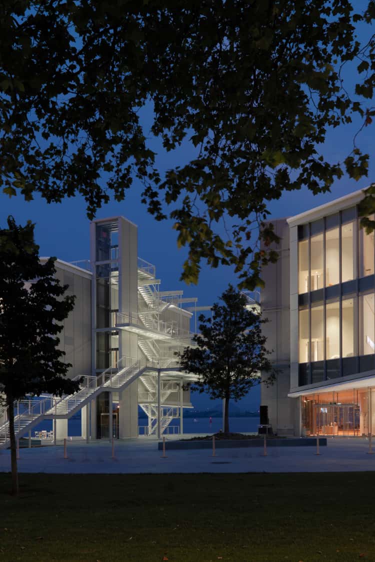Centro Botín: The Warmth of Wood in a Space of Art and Light